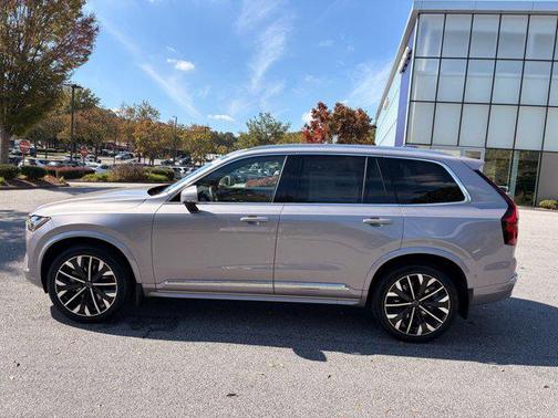 2026 Volvo XC90 B6 Plus 7-Seater