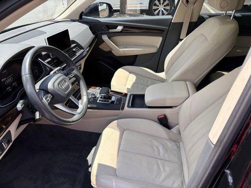 2018 Audi Q5 2.0T Premium Plus