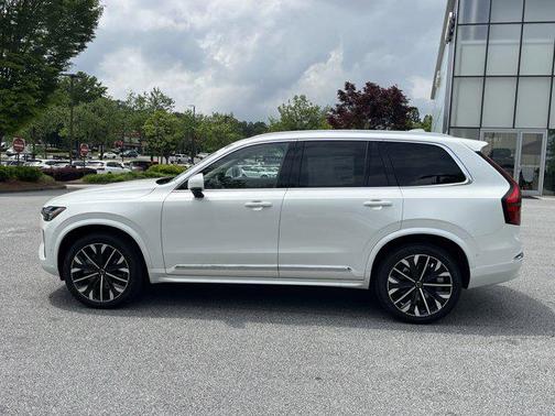 2025 Volvo XC90 B6 Ultra