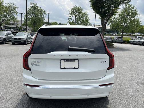 2025 Volvo XC90 B6 Ultra
