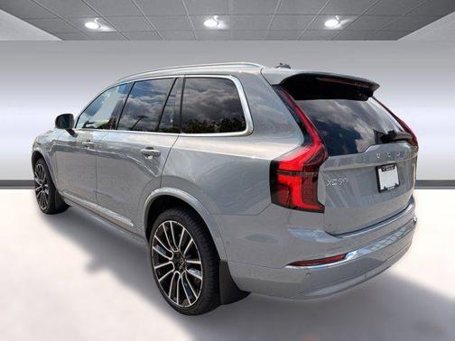 2026 Volvo XC90 B6 Plus 6-Seater
