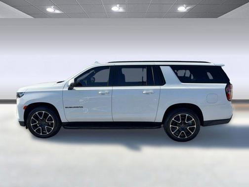 2023 Chevrolet Suburban RST