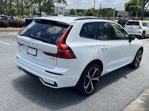 2025 Volvo XC60 Plug-In Hybrid T8 Ultra