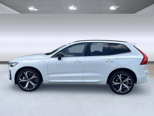 2025 Volvo XC60 Plug-In Hybrid T8 Ultra
