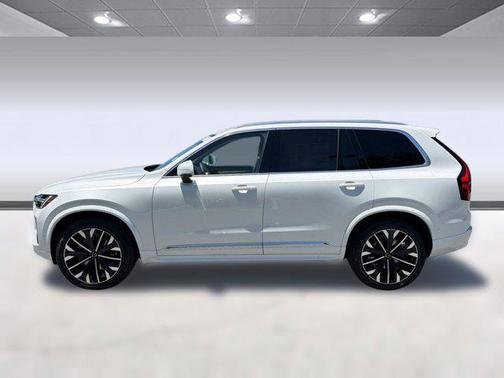 Crystal White Pearl 2026 Volvo XC90 Ultra, B6 AWD Gas (mild hybrid), Gasoline, Bright, 6 Seats