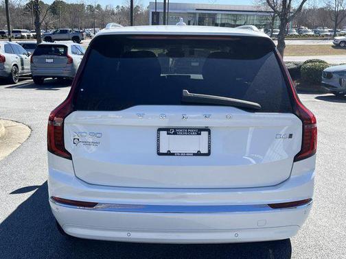 2025 Volvo XC90 B6 Core