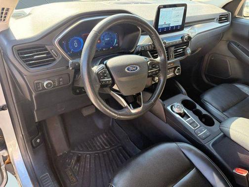 2021 Ford Escape Titanium