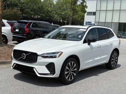 2025 Volvo XC60 Plus