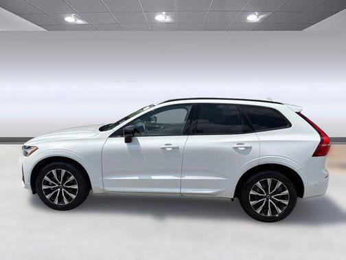2025 Volvo XC60 Plus