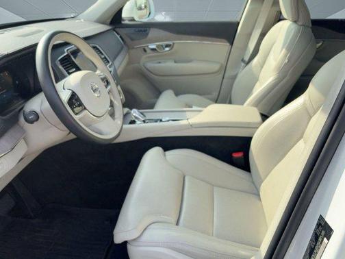 2024 Volvo XC90 Recharge Plug-In Hybrid T8 Ultimate 6-Seater