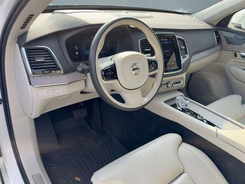 2024 Volvo XC90 Recharge Plug-In Hybrid T8 Ultimate 6-Seater