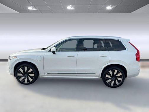 2024 Volvo XC90 Recharge Plug-In Hybrid T8 Ultimate 6-Seater