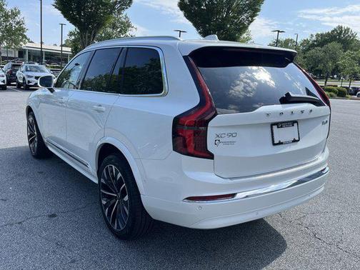 2025 Volvo XC90 B6 Plus 7-Seater