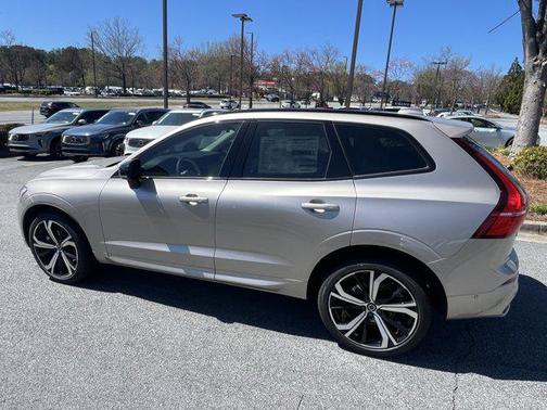 2025 Volvo XC60 B5 Ultra