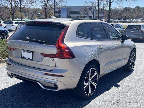 2025 Volvo XC60 B5 Ultra