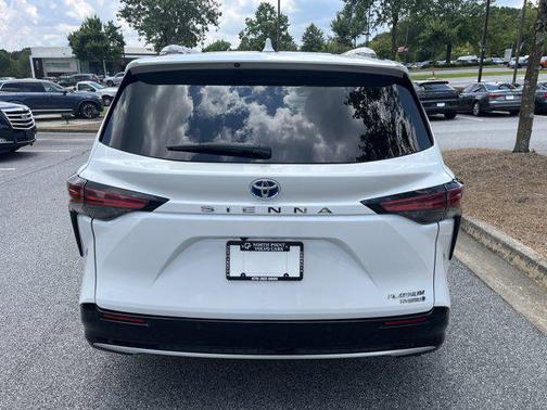 2023 Toyota Sienna Platinum 7 Passenger