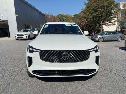 2026 Volvo XC90 B5 Plus 7-Seater