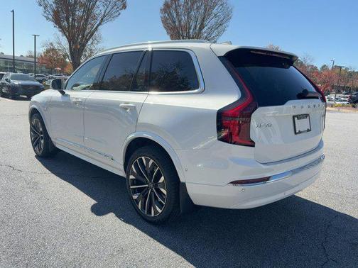 2026 Volvo XC90 B5 Plus 7-Seater