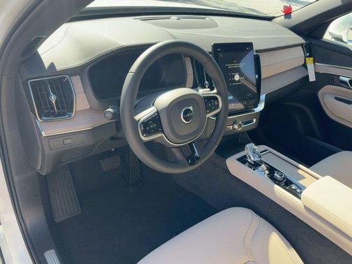 2026 Volvo XC90 B5 Plus 7-Seater