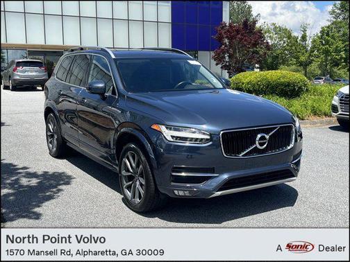 2019 Volvo XC90 T6 Momentum
