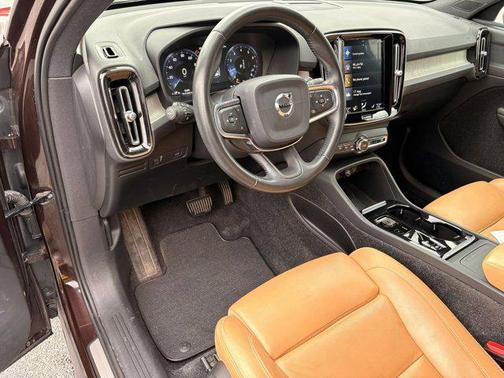 2019 Volvo XC40 T5 Inscription