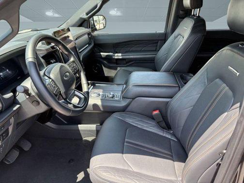 2024 Ford Expedition Platinum