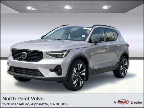 2026 Volvo XC40 B5 Ultra