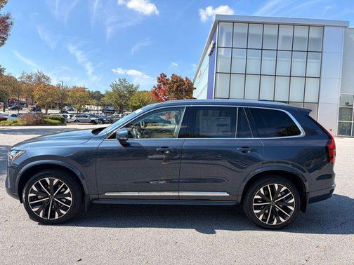2026 Volvo XC90 B6 Ultra 7-Seater