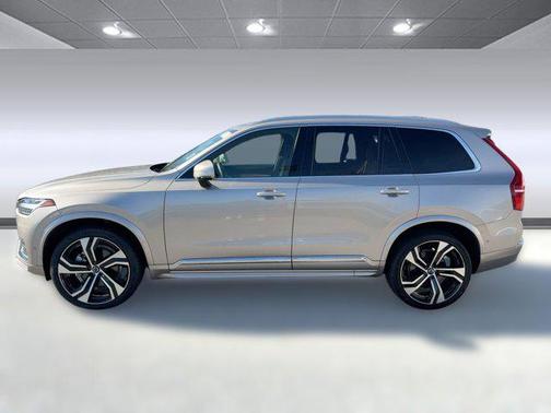 2024 Volvo XC90 B6 Ultimate Bright Theme 7-Seater
