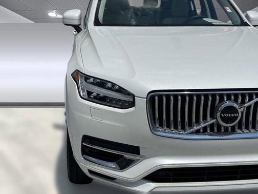 2024 Volvo XC90 Recharge Plug-In Hybrid T8 Plus Bright Theme 7-Seater