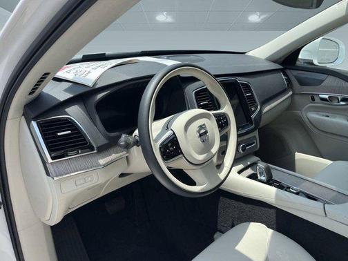 2024 Volvo XC90 Recharge Plug-In Hybrid T8 Plus Bright Theme 7-Seater