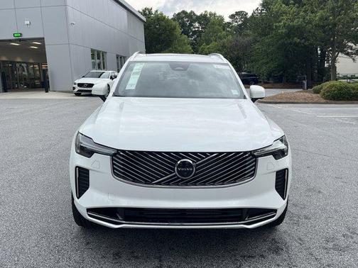 2025 Volvo XC90 Plug-In Hybrid T8 Ultra 7-Seater