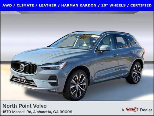2022 Volvo XC60 B5 Momentum