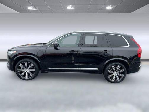 2024 Volvo XC90 Recharge Plug-In Hybrid T8 Ultimate Bright Theme 7-Seater