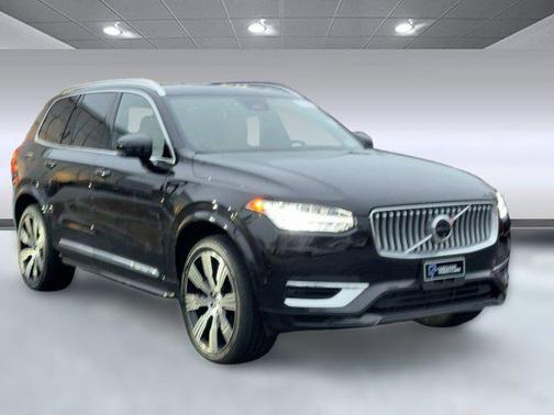 2024 Volvo XC90 Recharge Plug-In Hybrid T8 Ultimate Bright Theme 7-Seater