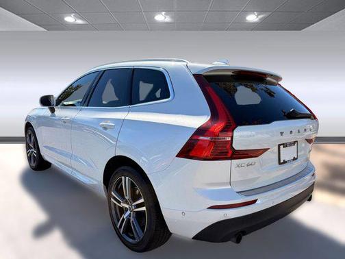 2019 Volvo XC60 T5 Momentum