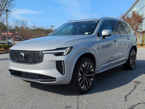 2025 Volvo XC90 Plug-In Hybrid T8 Plus 7-Seater