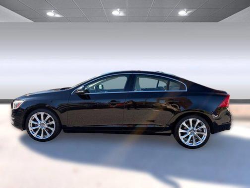 2017 Volvo S60 Inscription T5 Platinum