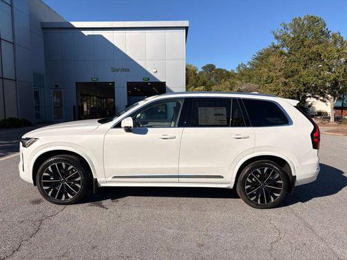 2026 Volvo XC90 B5 Ultra 6-Seater
