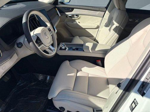 2026 Volvo XC90 B5 Ultra 6-Seater