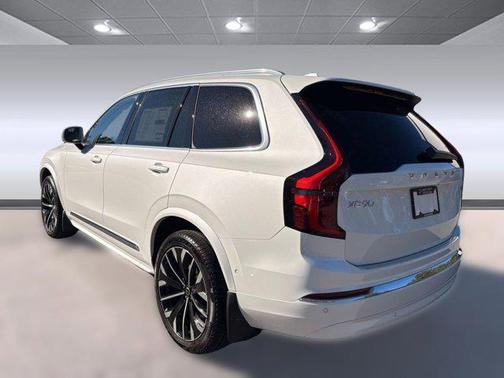 2026 Volvo XC90 B5 Ultra 6-Seater