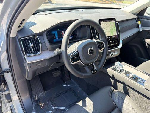 Vapour Grey Metallic 2026 Volvo XC90 Ultra, B6 AWD Gas (mild hybrid), Gasoline, Bright, 6 Seats