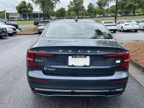 2023 Volvo S60 Recharge Plug-In Hybrid T8 Plus Dark Theme