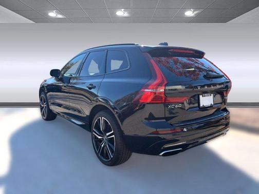 2020 Volvo XC60 T6 R-Design