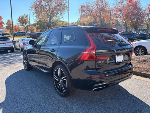 2020 Volvo XC60 T6 R-Design