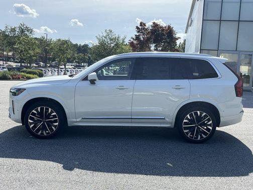 2026 Volvo XC90 B6 Ultra 7-Seater