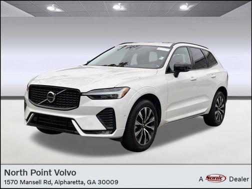 2025 Volvo XC60 B5 Plus