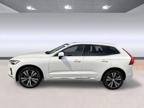 2022 Volvo XC60 B5 Inscription