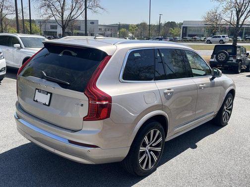 2025 Volvo XC90 B5 Core