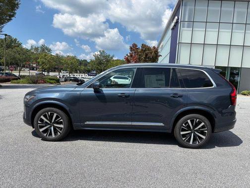 2026 Volvo XC90 B5 Core